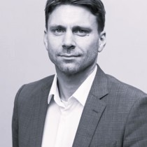 Dr Daniel Carter